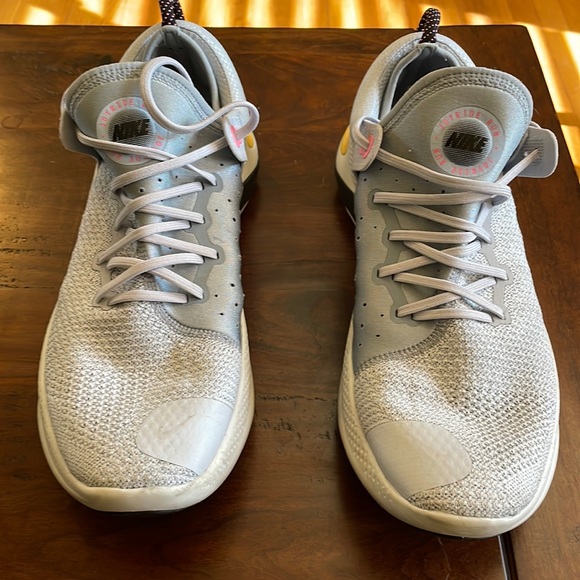 nike joyride light silver